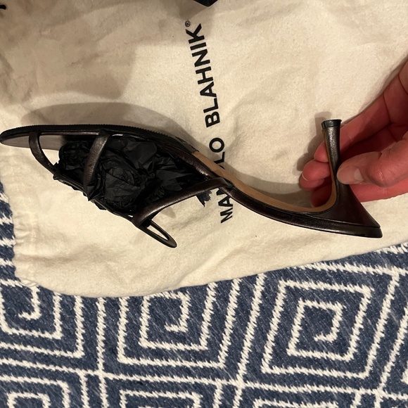 Manolo Blahnik Circle Cut Out Pewter Strappy Sandals - Picture 3 of 6